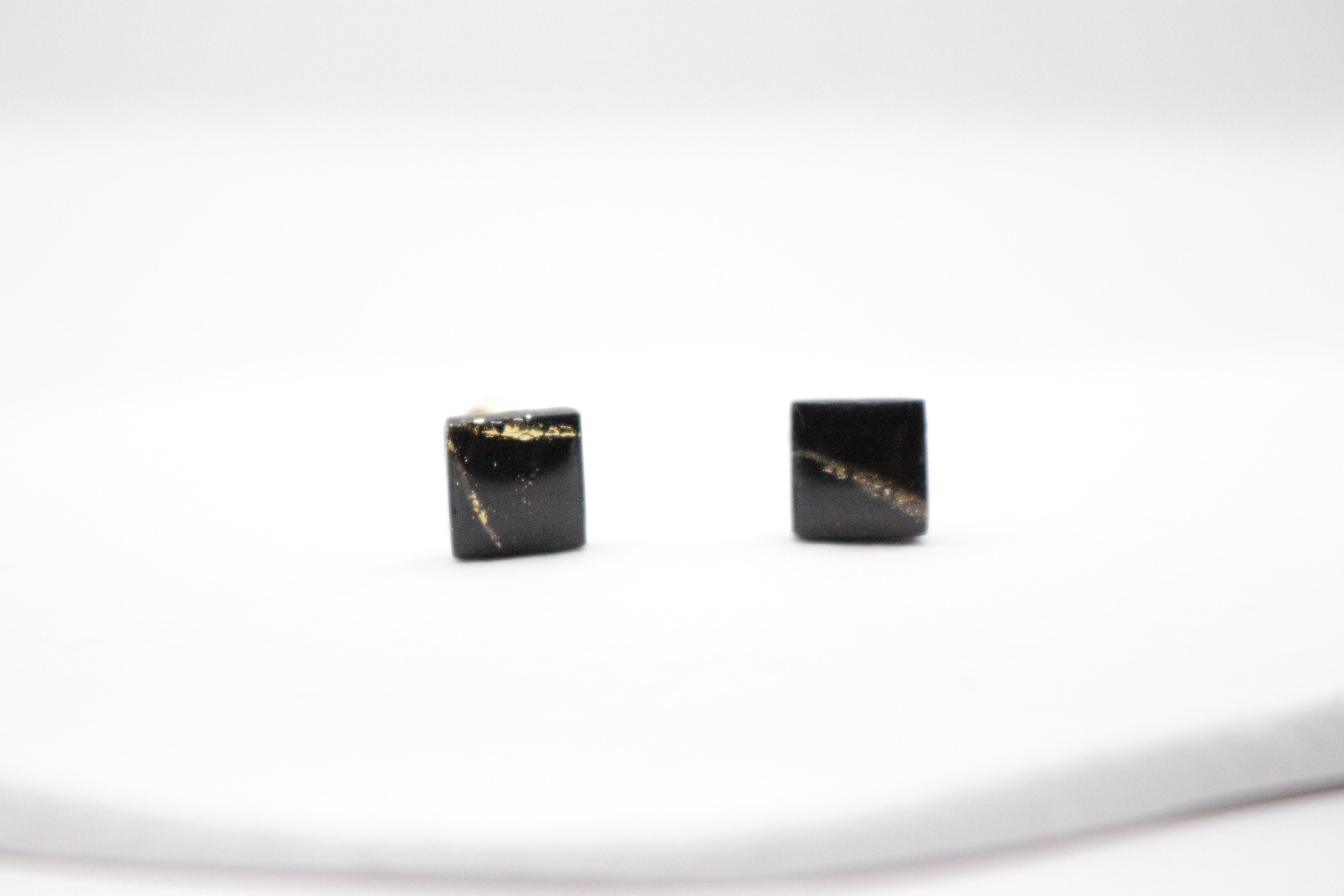 Boucles Noir & Doré - Puces