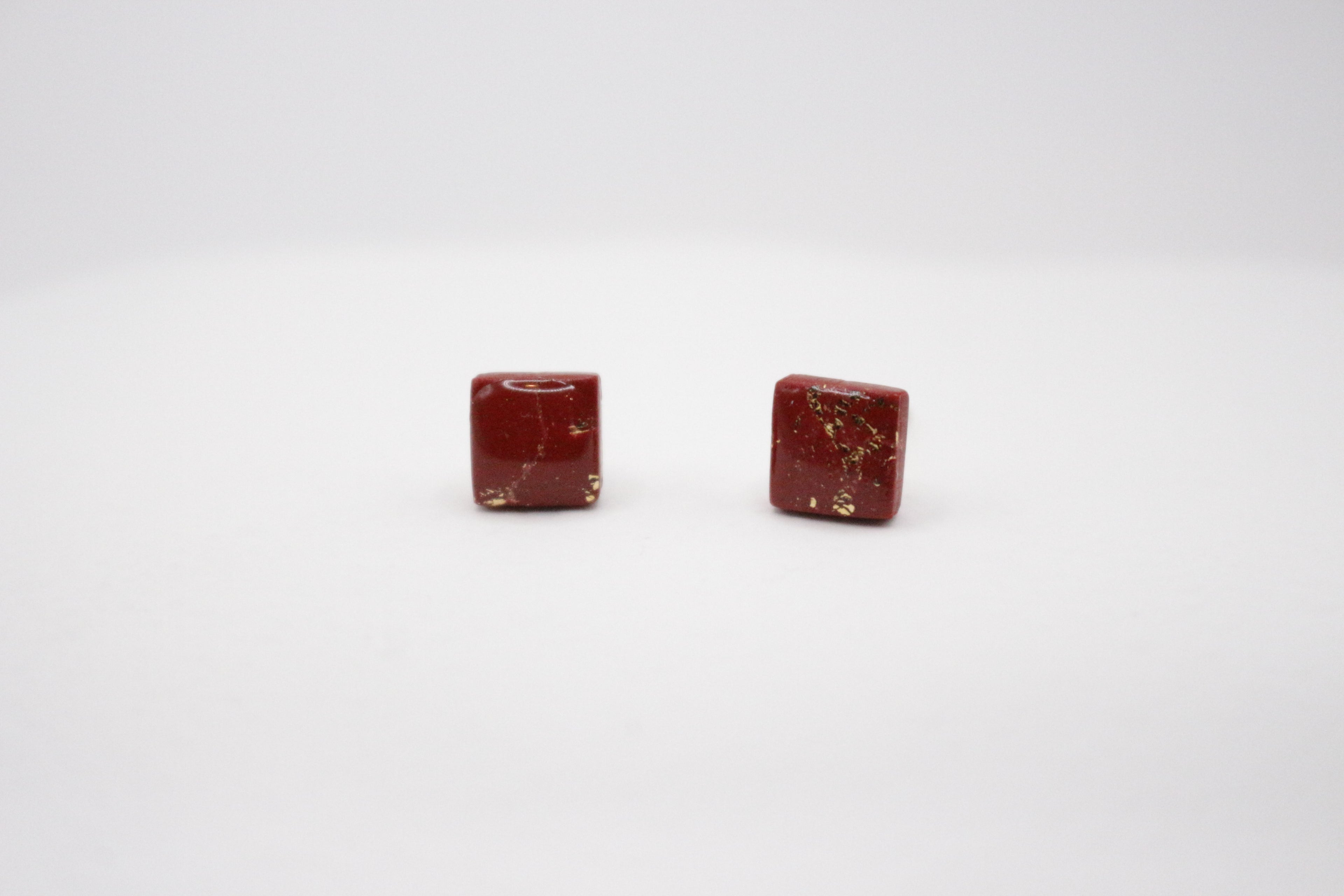 Boucles Bordeaux & Doré - Puces