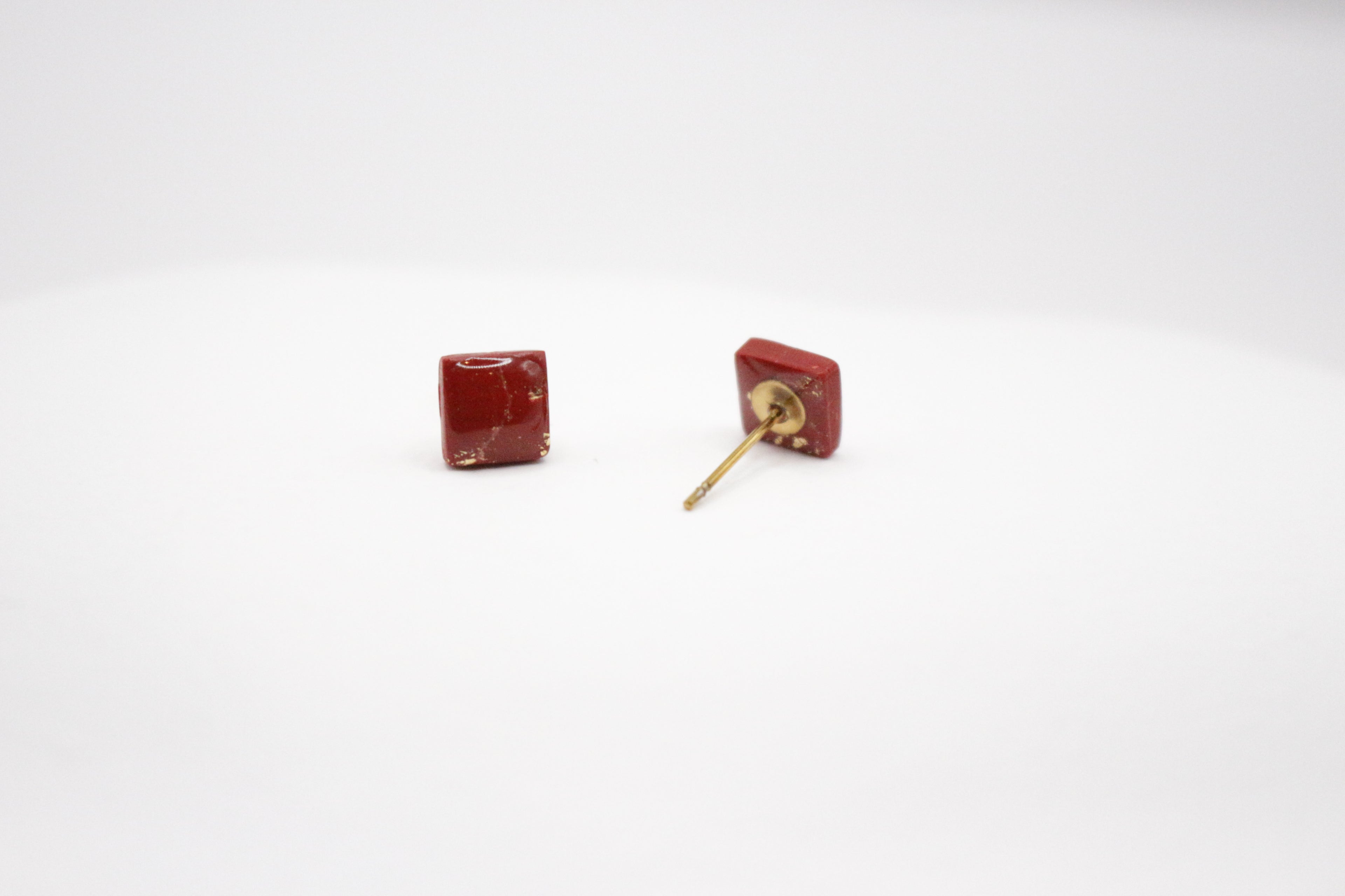 Boucles Bordeaux & Doré - Puces